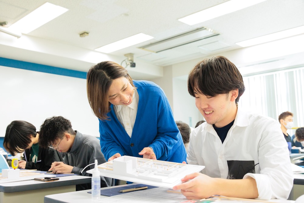 企業連携による実習でスキルとマインドを修得し業界を支える設計・施工職を目指そう！