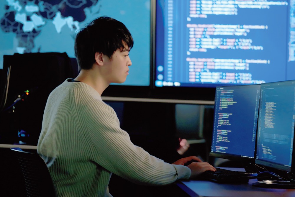 企業や個人をサイバー攻撃から守るセキュリティエンジニアを目指そう！