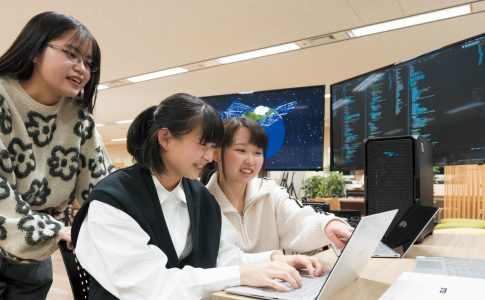 企業や行政機関をサイバー攻撃から守るサイバーセキュリティエンジニアとは？