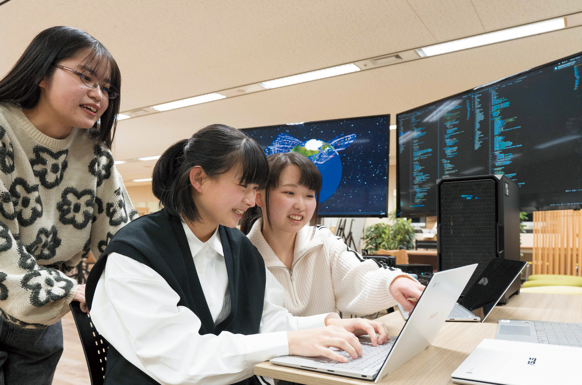 企業や行政機関をサイバー攻撃から守るサイバーセキュリティエンジニアとは？