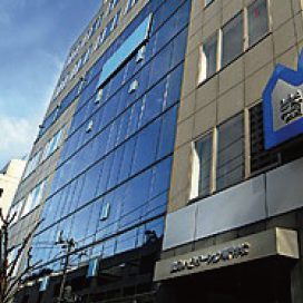 横浜リハビリテーション専門学校外観
